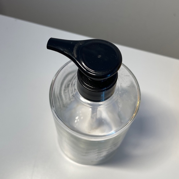 Diptyque Velvet Hand Lotion in glass container 350ml - Picture 5 of 5